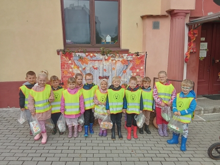 WSPANIAŁY DZIEŃ PRZEDSZKOLAKA MAMY-W OGRODZIE PRZEDSZKOLNYM JESIEŃ WITAMY 